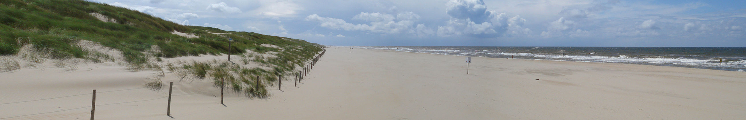 Leeg strand callantsoog