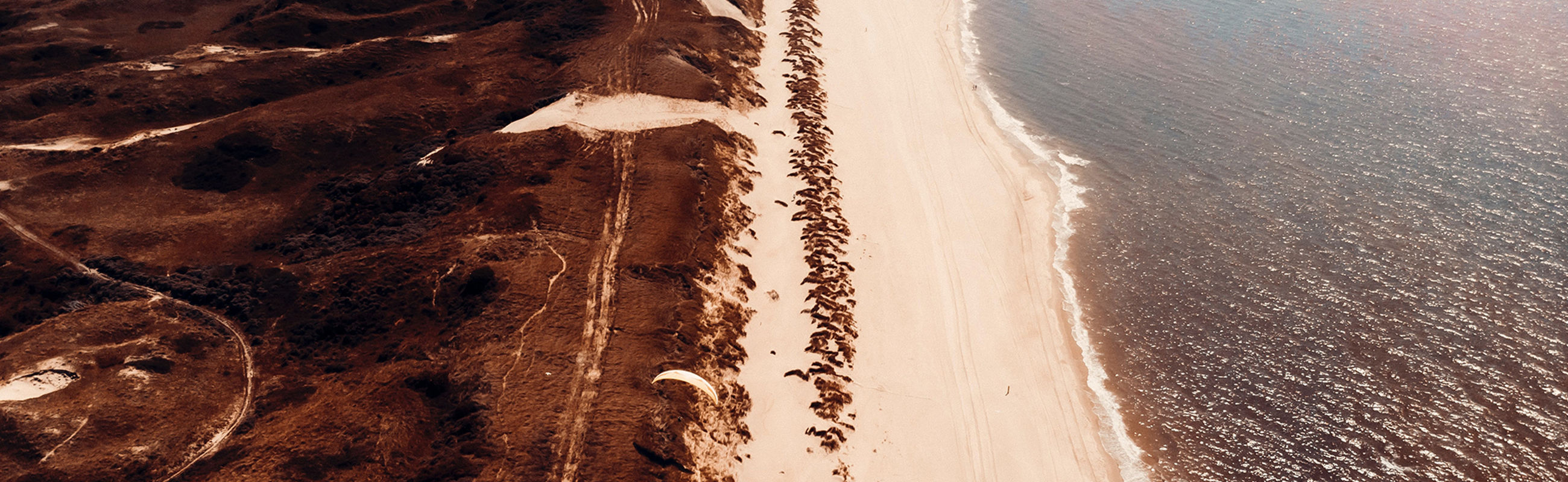 strand luchtfoto zee