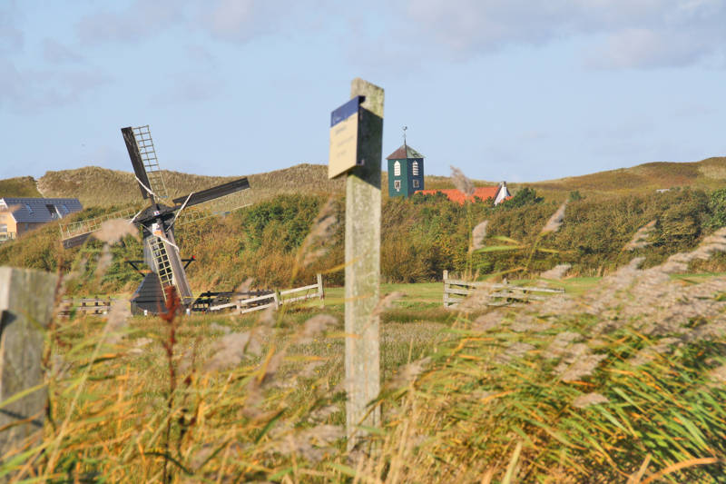 Kerk en molen Callantsoog