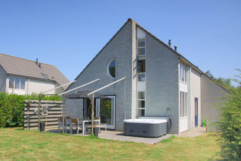 Oogduyne-Julianadorp-Villa-Tulipa