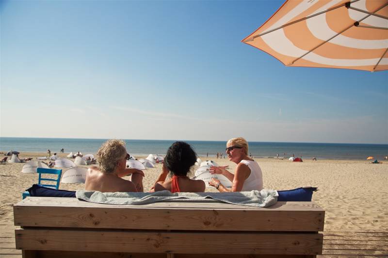 Luxe vakantiehuis 10 personen aan zee?